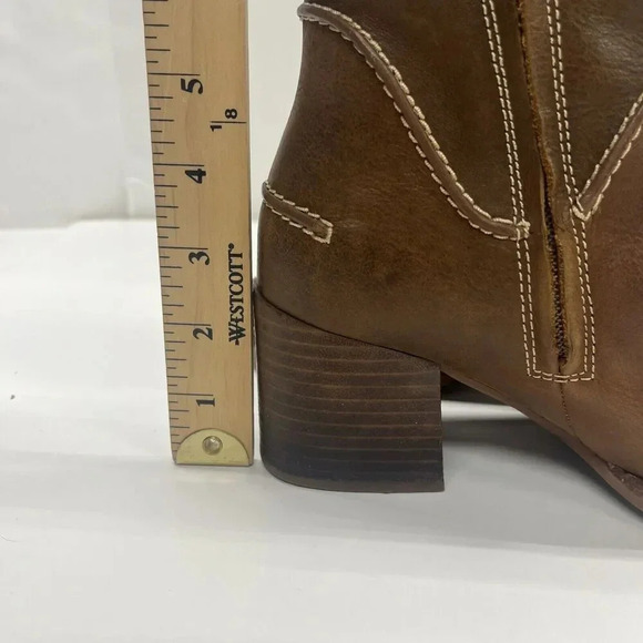 UGG Women’s Annie Leather Bootie Block Heel Boots Chestnut Size 7 City Western - Picture 11 of 13